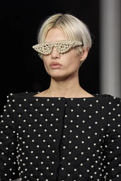 Look 37